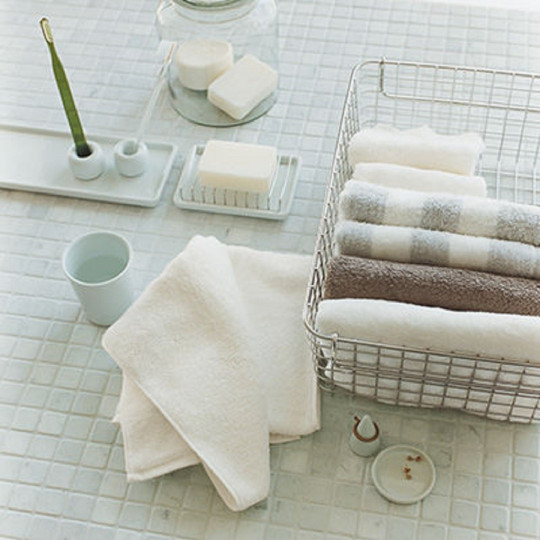 Mydelniczka / tacka porcelanowa biała