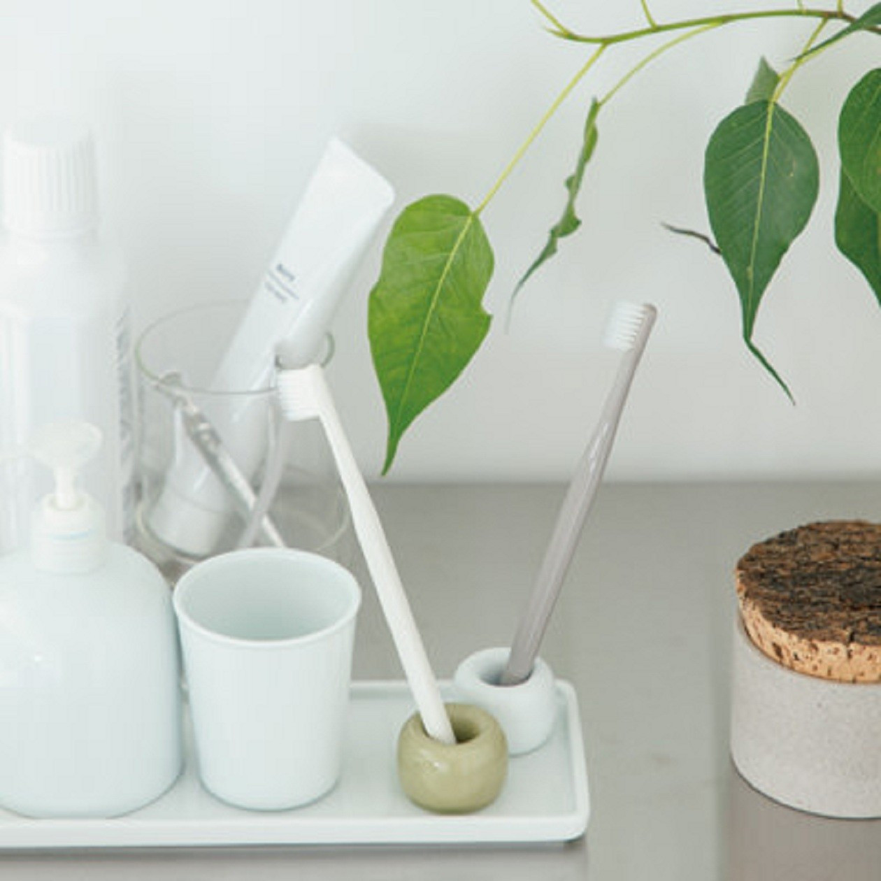 Kubek na szczoteczki do zębów porcelanowy biały