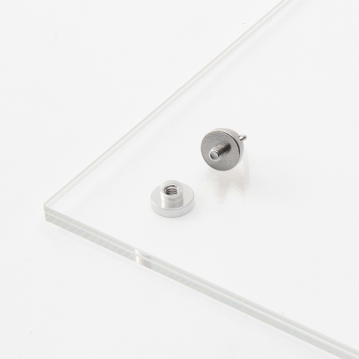 Rama akrylowa wisząca B3