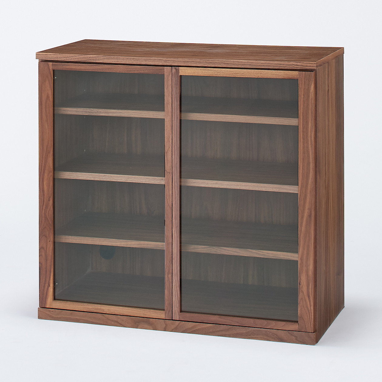 Witryna otwierana orzech