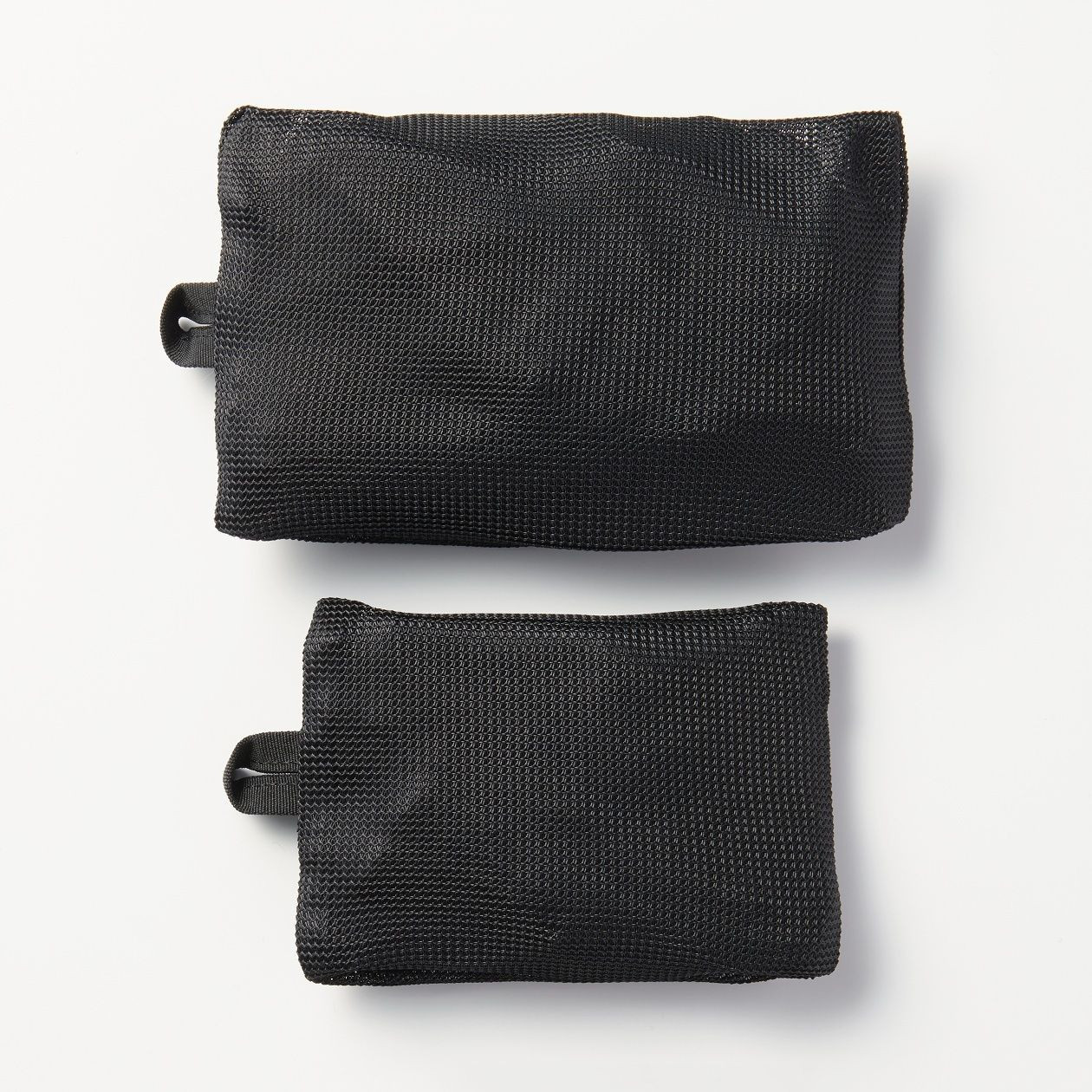 Pokrowiec na ubrania czarna siatka S