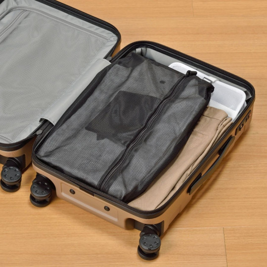 Pokrowiec na ubrania czarna siatka S