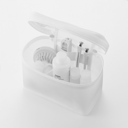 Pojemna kosmetyczka EVA w formie kuferka