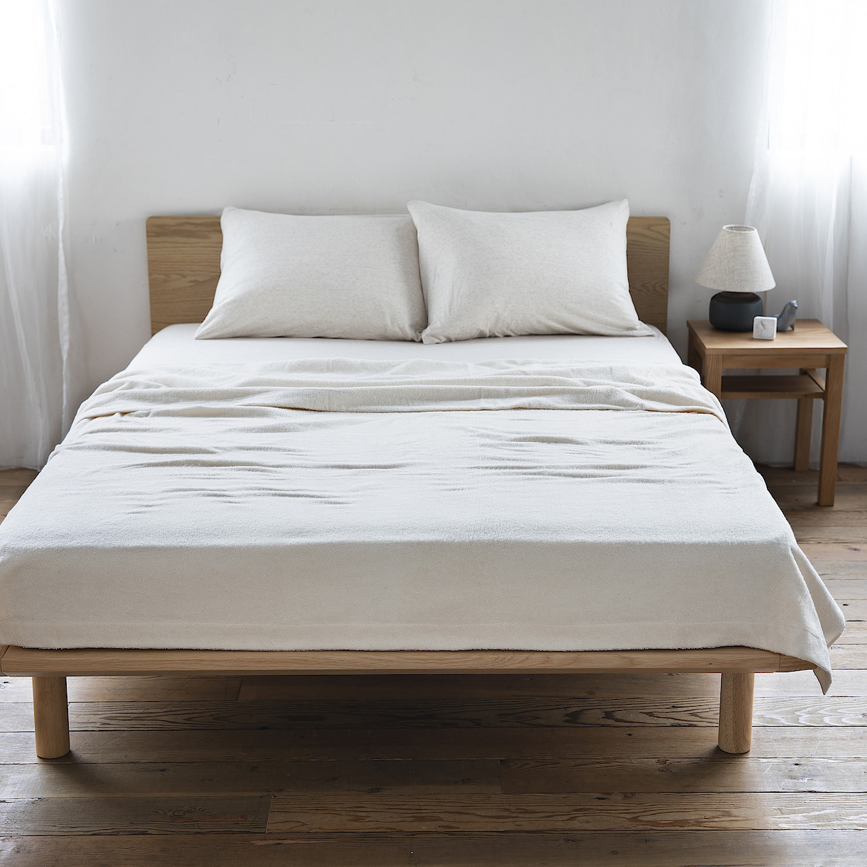 Stolik nocny / taboret dąb