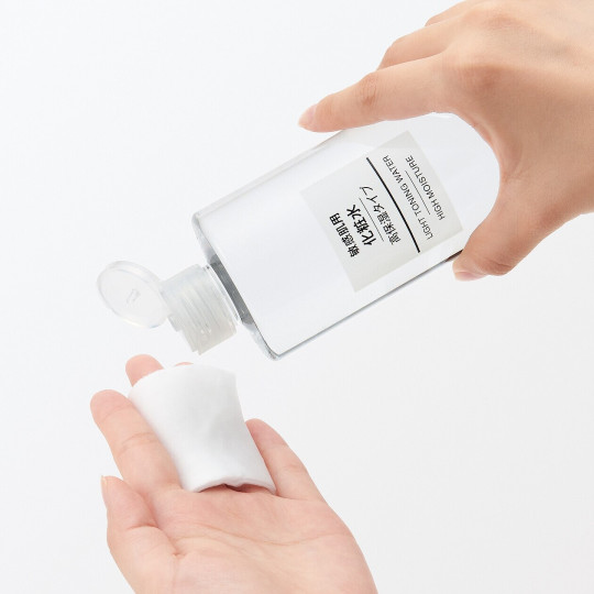 Tonik silnie nawilżajacy Sensitive Care 400ml