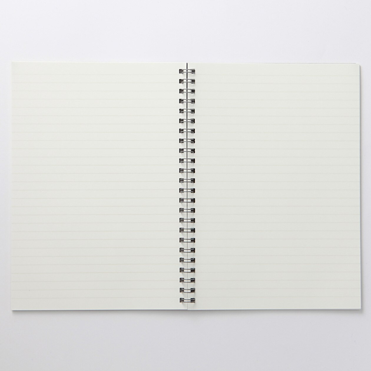 Kołonotatnik w linie 48 kartek A5 czarny