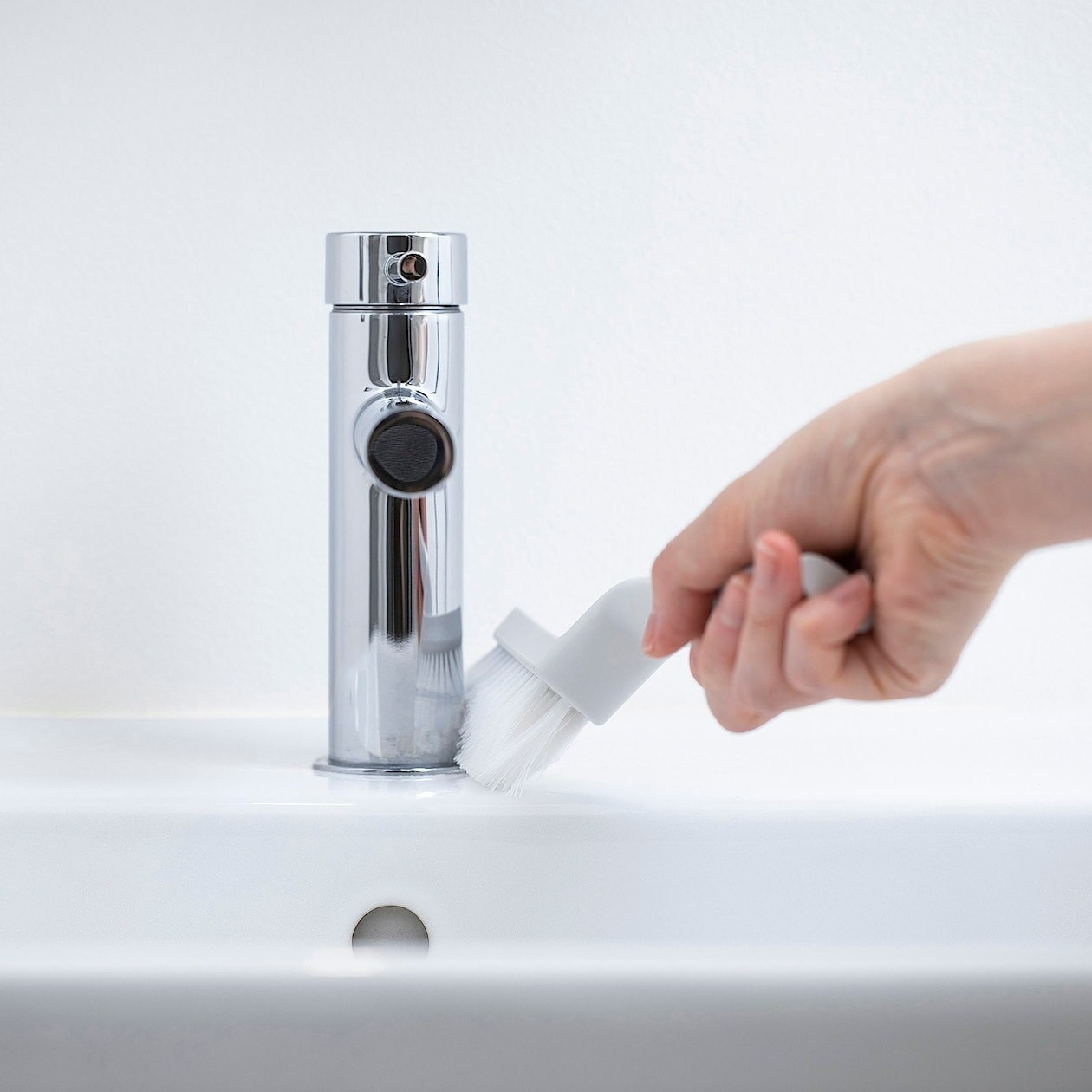 Szczotka do czyszczenia fug