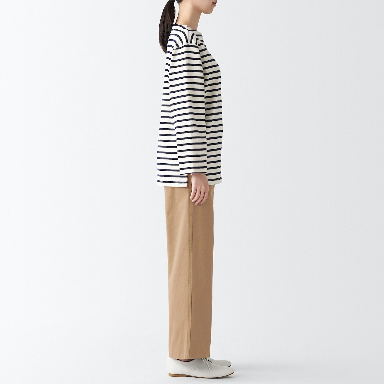 Chinosy szerokie beżowe