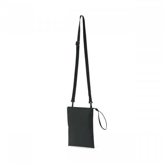 Saszetka cross body wodoodporna czarna