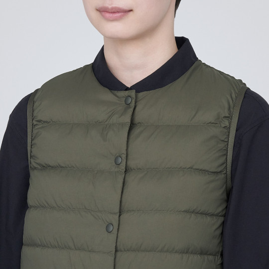 Lekka kamizelka puchowa ciemnozielona