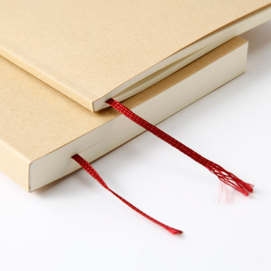 Notatnik z recyklingu gładki 144 kartki A6