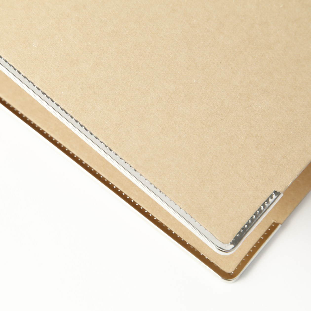 Segregator dźwigniowy A4 beżowy