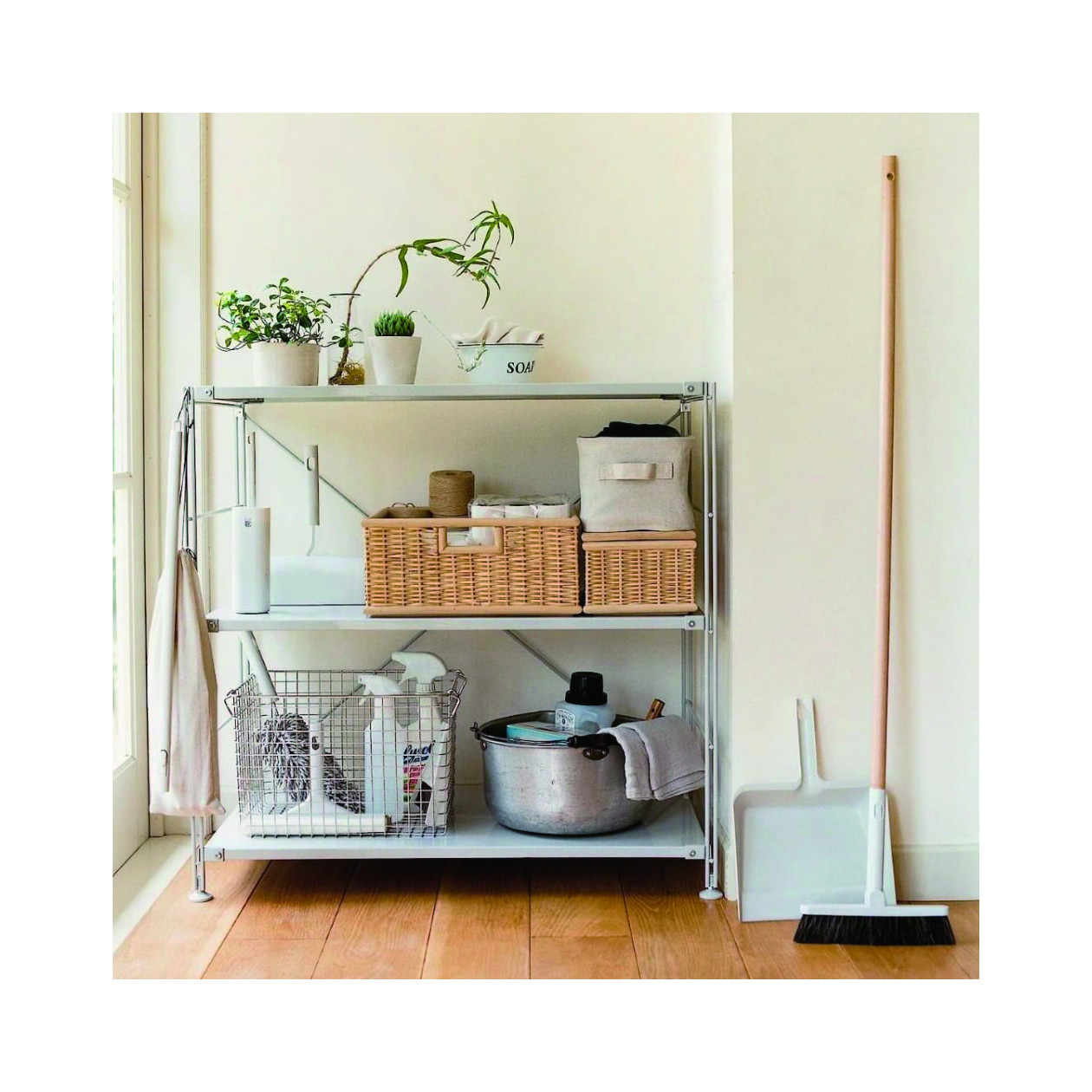 Szczotka do zamiatania ze składaną rączką