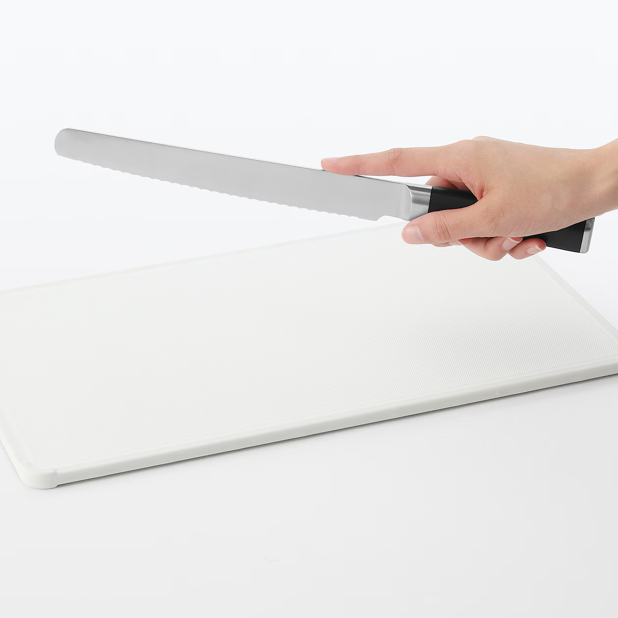 Nóż kuchenny do pieczywa ze stali nierdzewnej