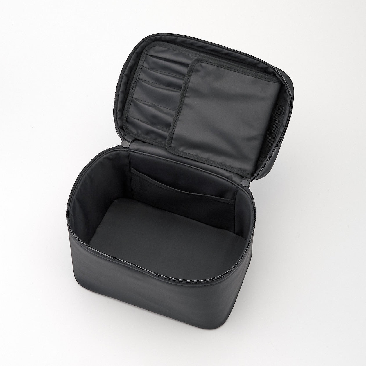 Kosmetyczka kuferek nylonowa M czarna