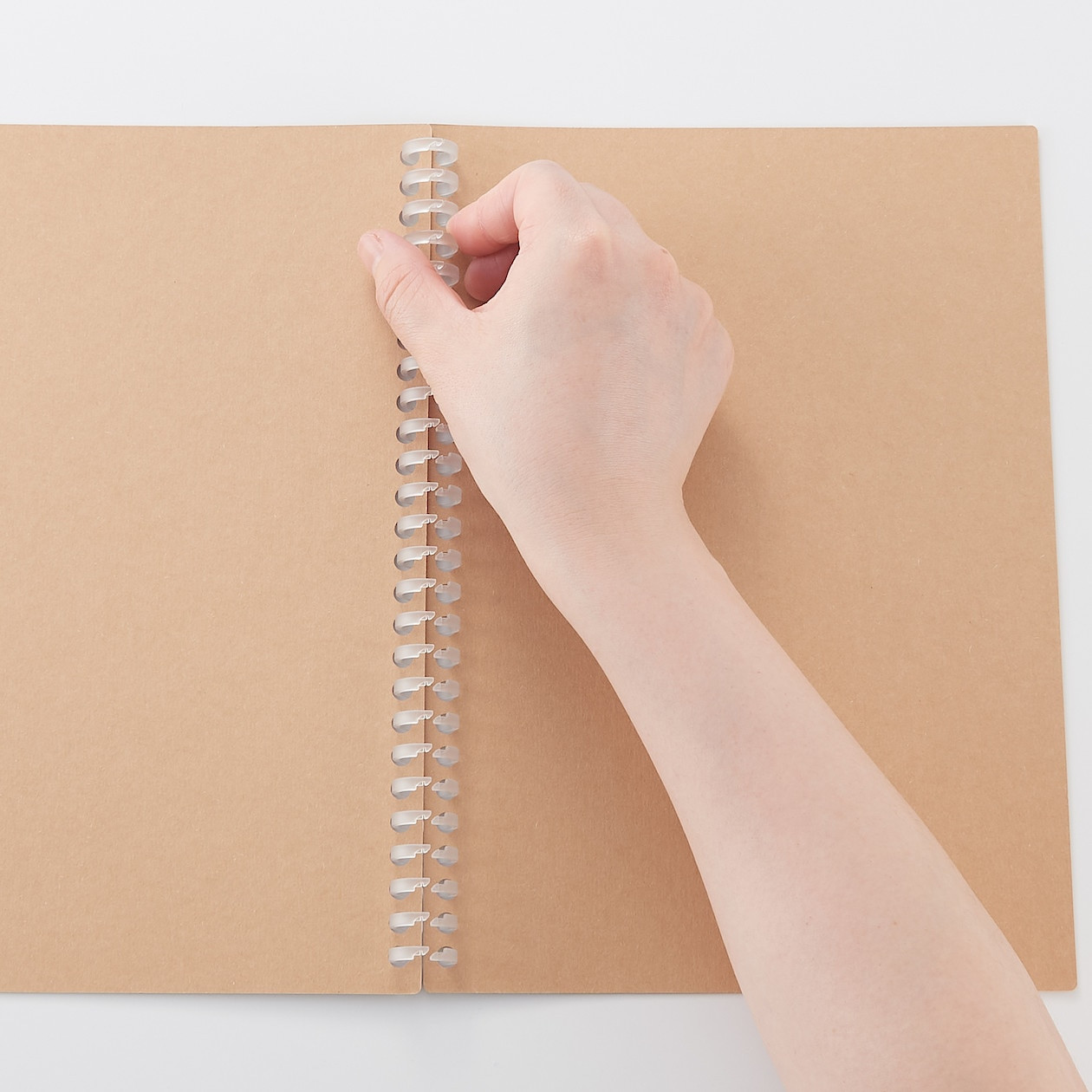 Okładka sprężynowa B5 beżowa