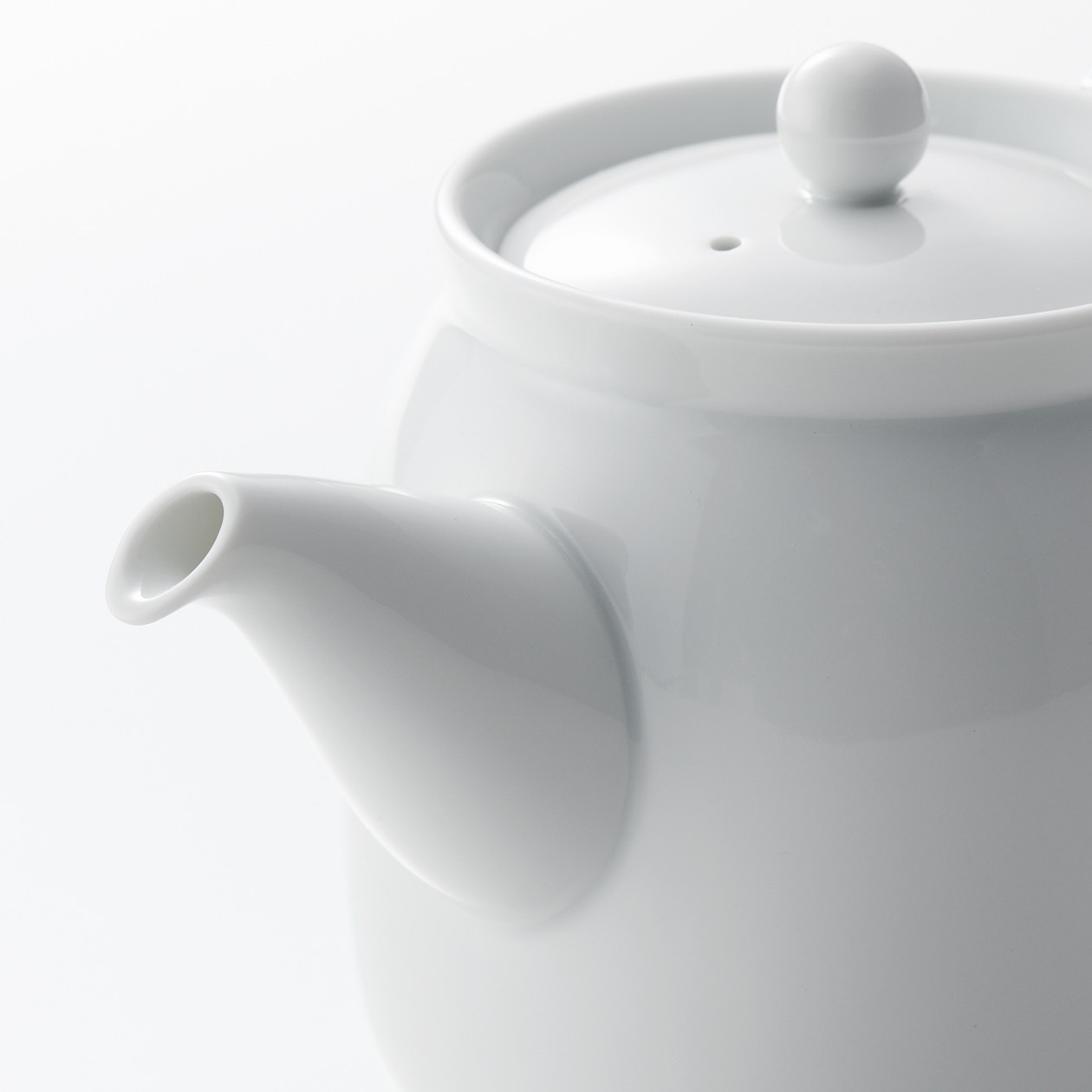 Czajnik z sitkiem z porcelany Hakuji 550ml