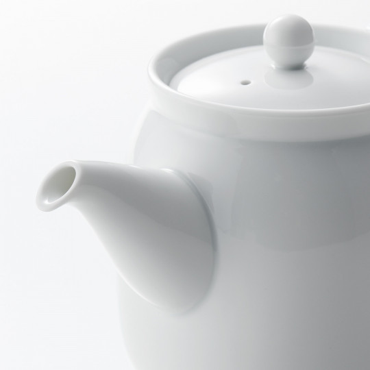 Czajnik z sitkiem z porcelany Hakuji 550ml