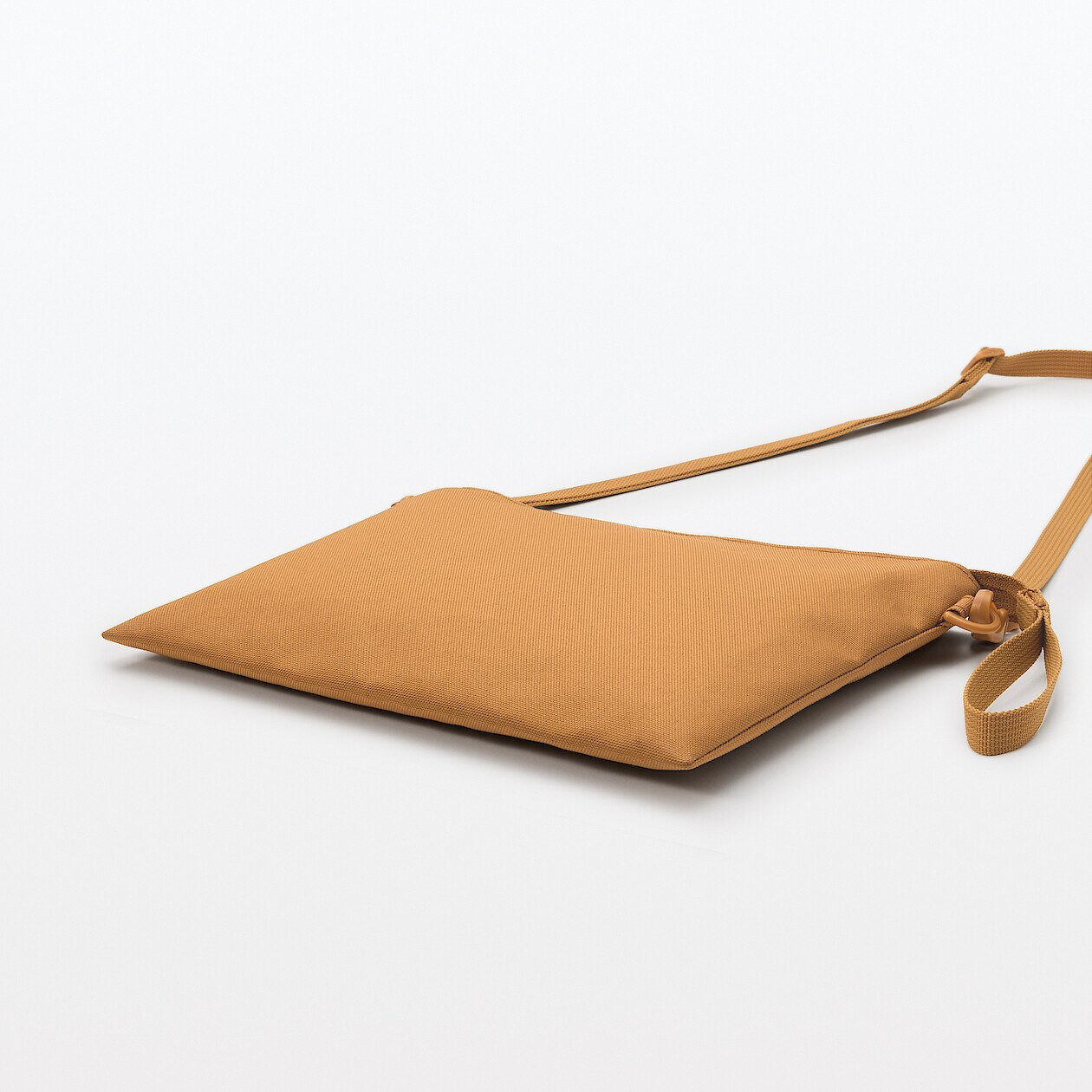 Torebka listonoszka mała żółta