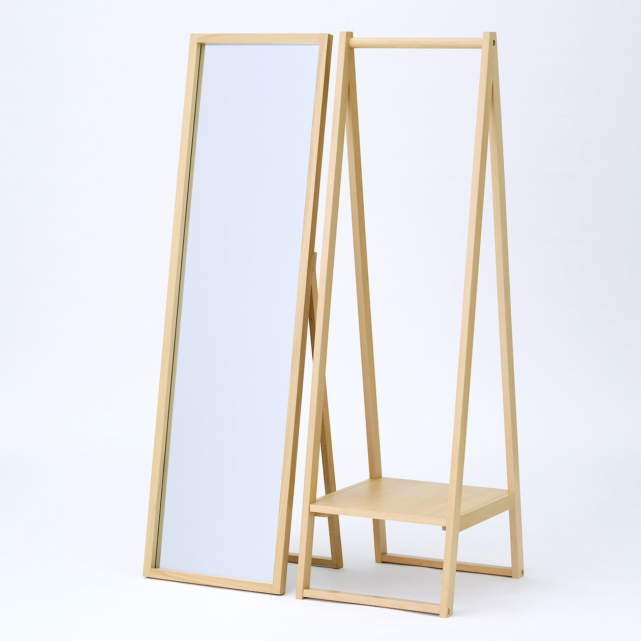 Wieszak / stojak na ubrania z drewna bukowego