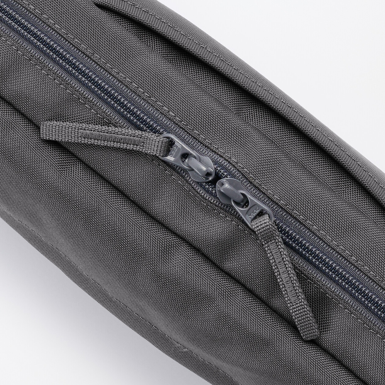 Torebka listonoszka grafitowa