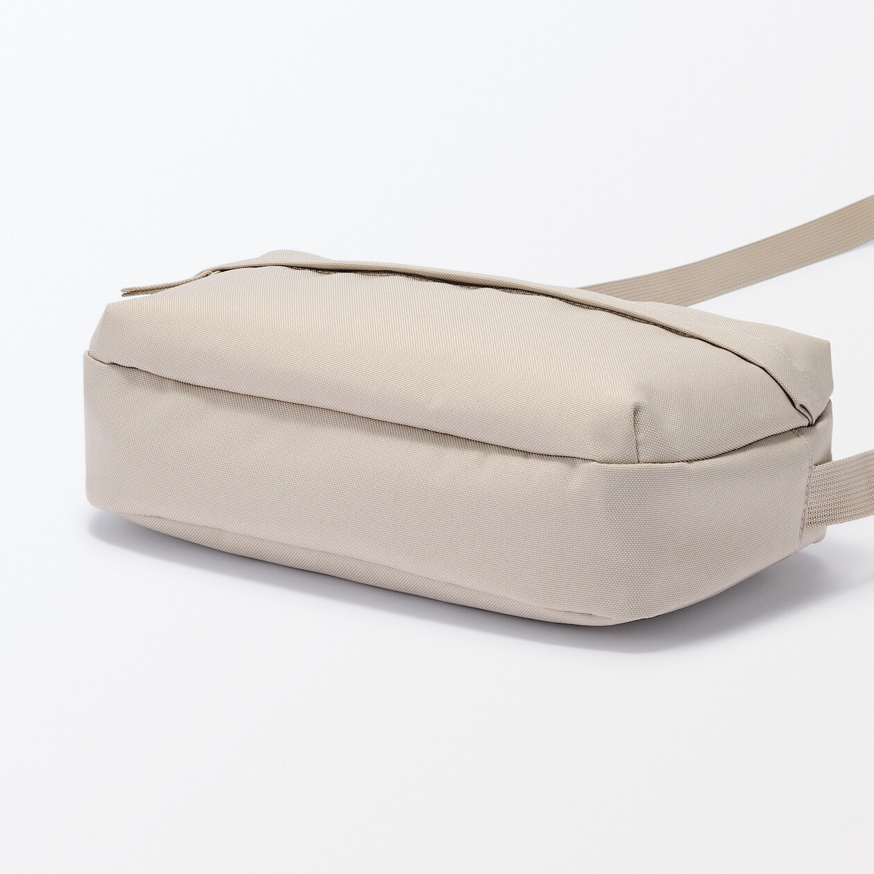 Torebka listonoszka beżowa