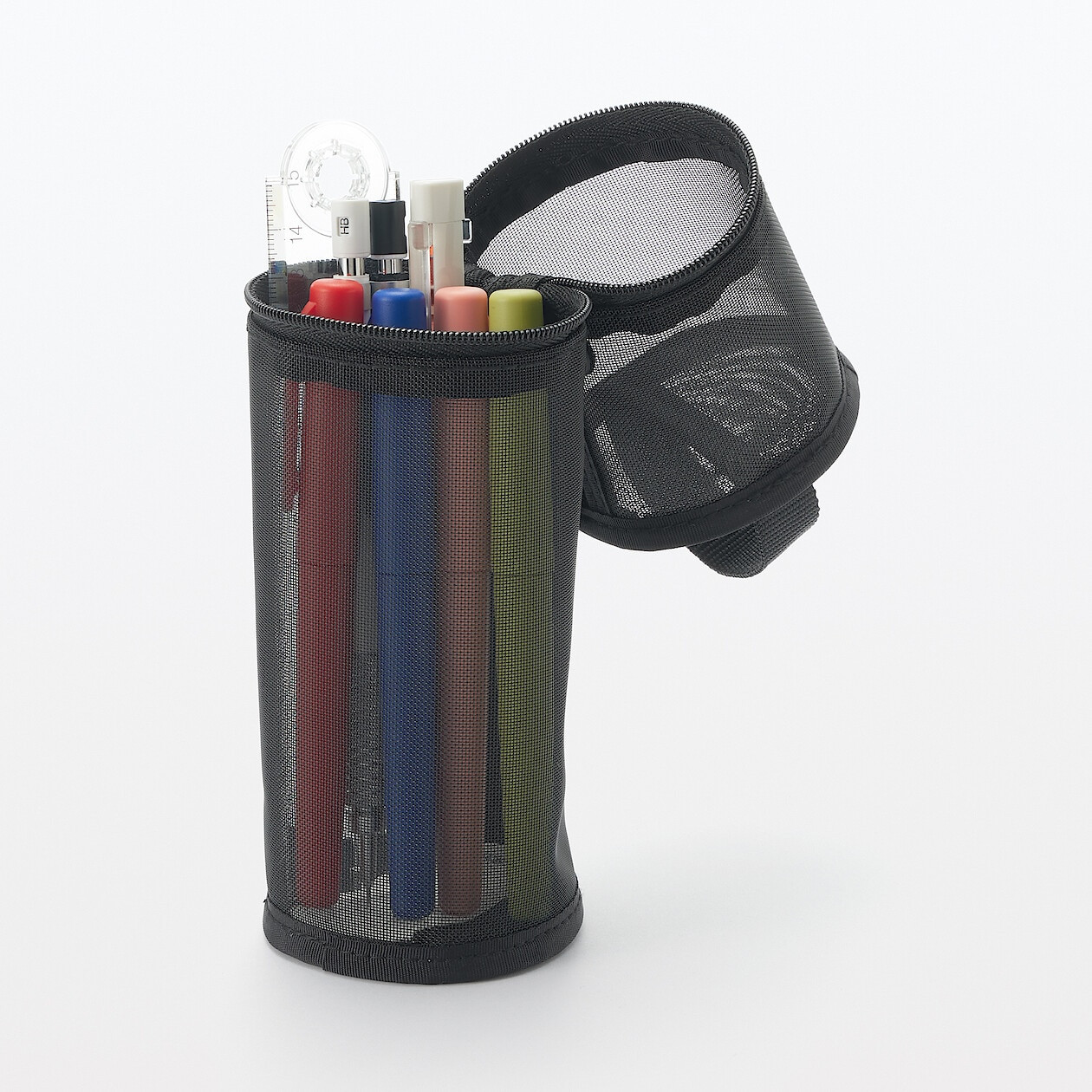 Piórnik okrągły z nylonowej siatki czarny