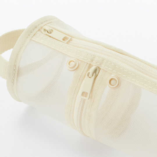 Piórnik okrągły z nylonowej siatki kremowy