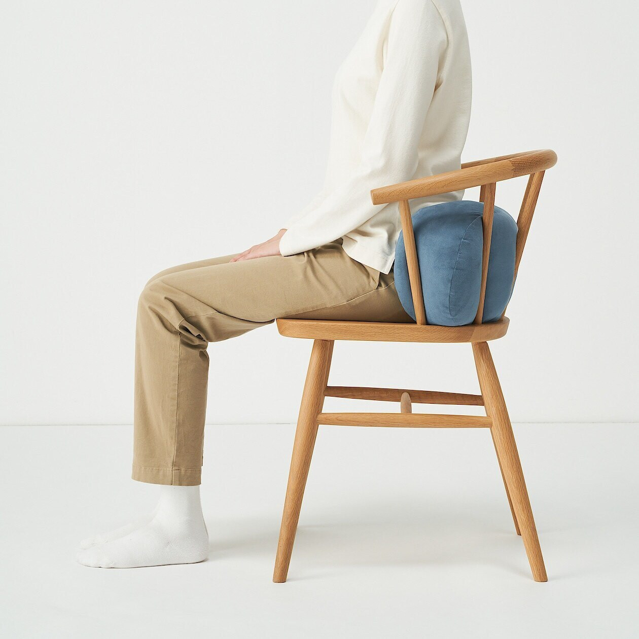 Poduszka miękka "mochi" podłużna niebieska