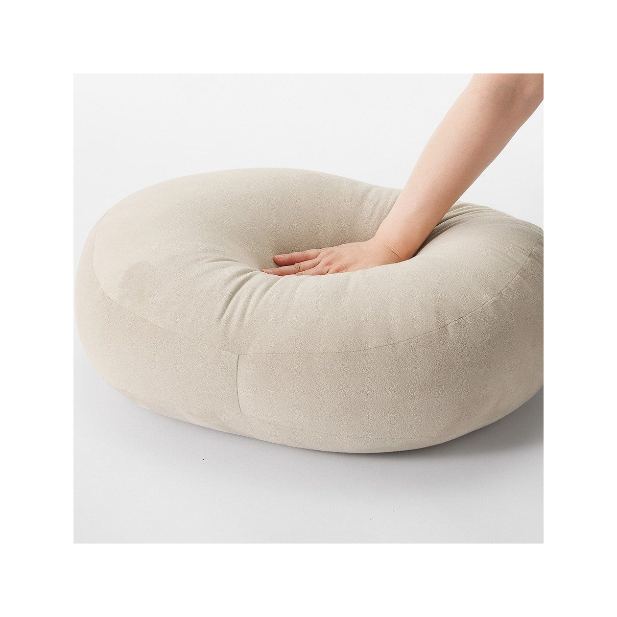 Poduszka miękka "mochi" owalna beżowa