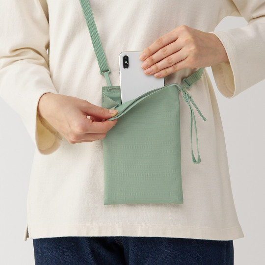 Saszetka cross body wodoodporna zielona