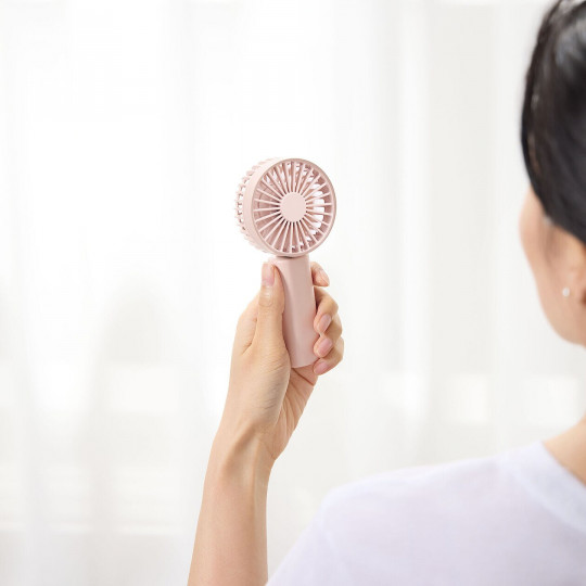 Wiatraczek USB podróżny różowy