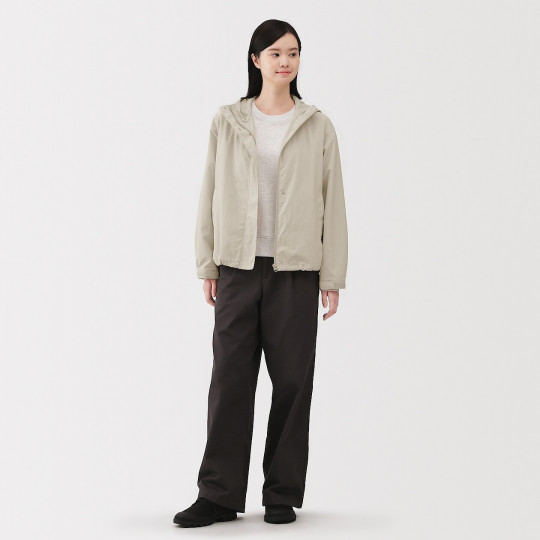 Kurtka wiatrówka kremowa