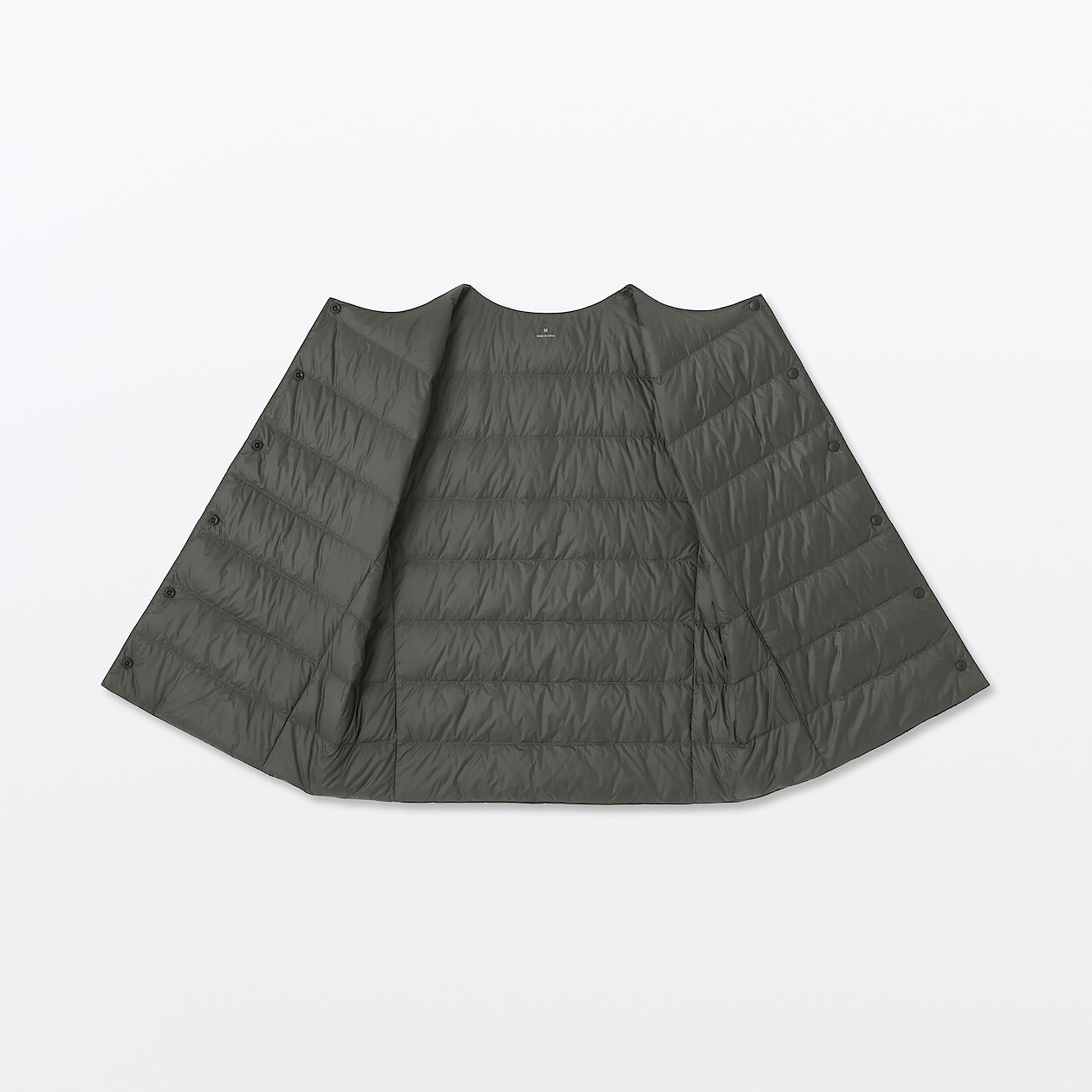 Lekka kamizelka puchowa bez kołnierza brązowa