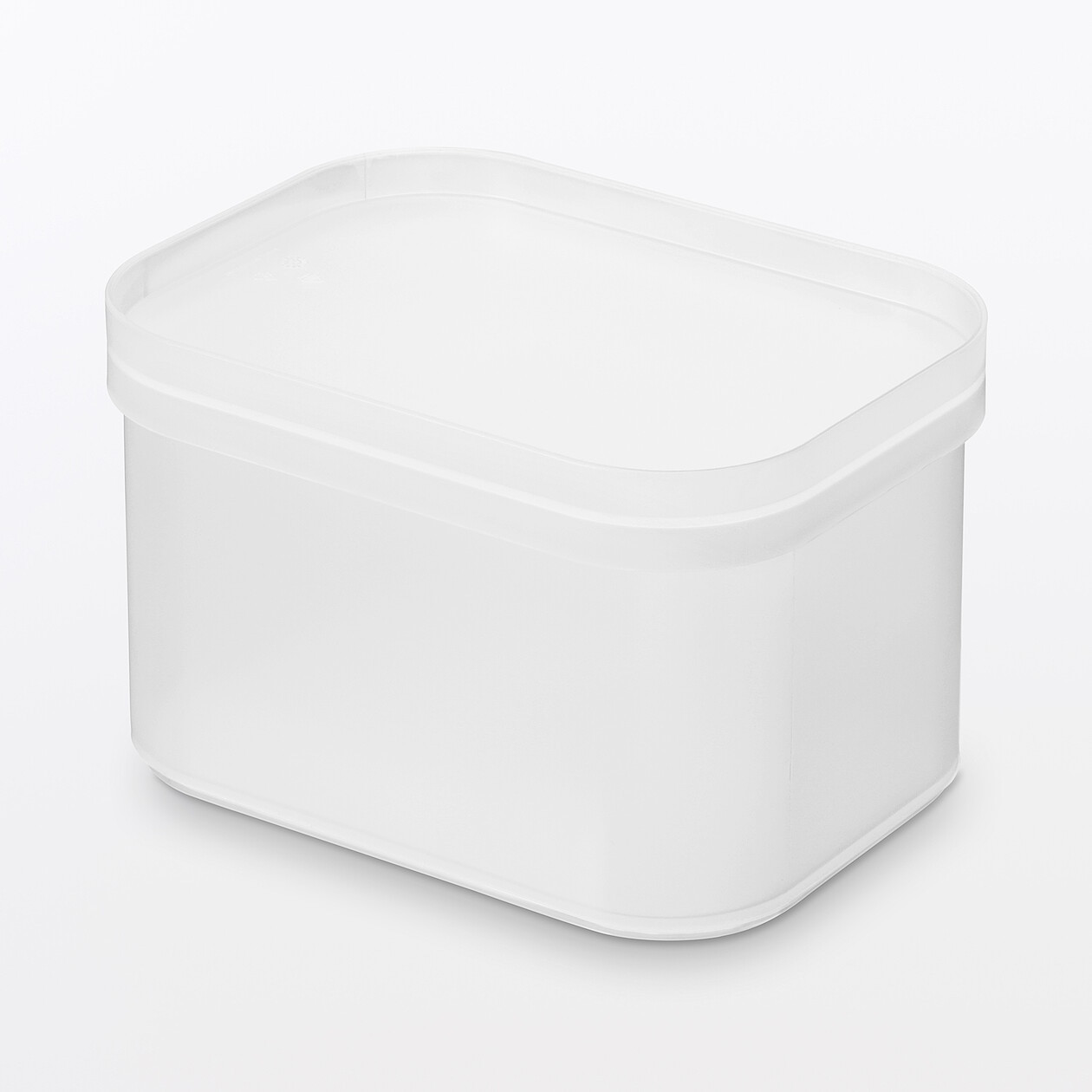 Pudełko PP 1/2 średnie