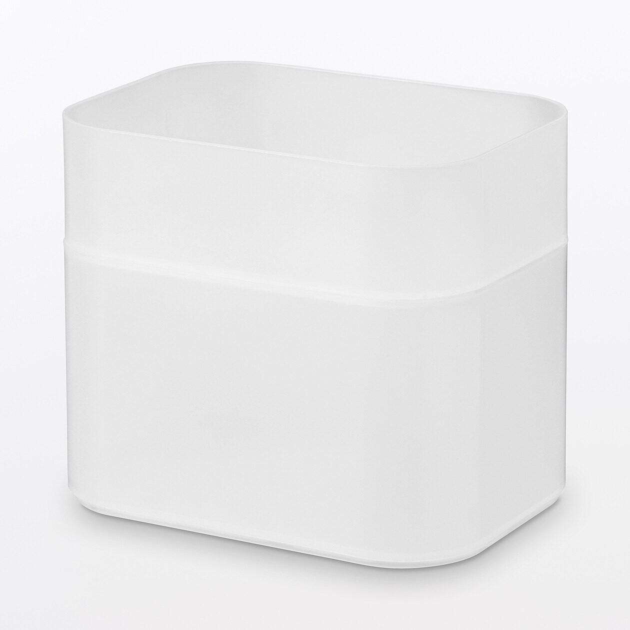 Pudełko PP 1/2 średnie