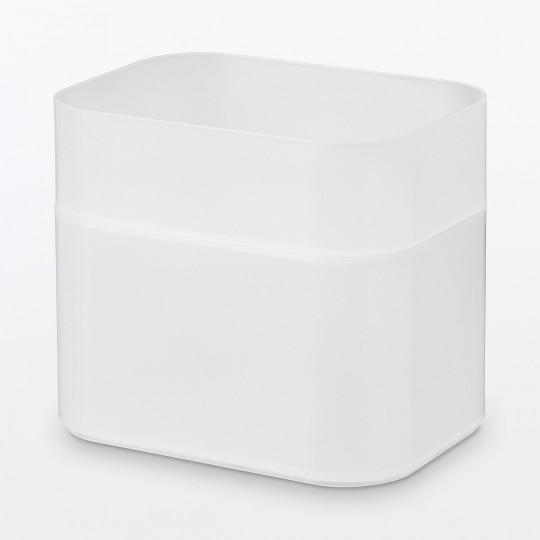 Pudełko PP 1/2 średnie