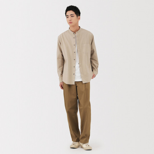 Koszula z bawełny oxford ze stójką beżowa