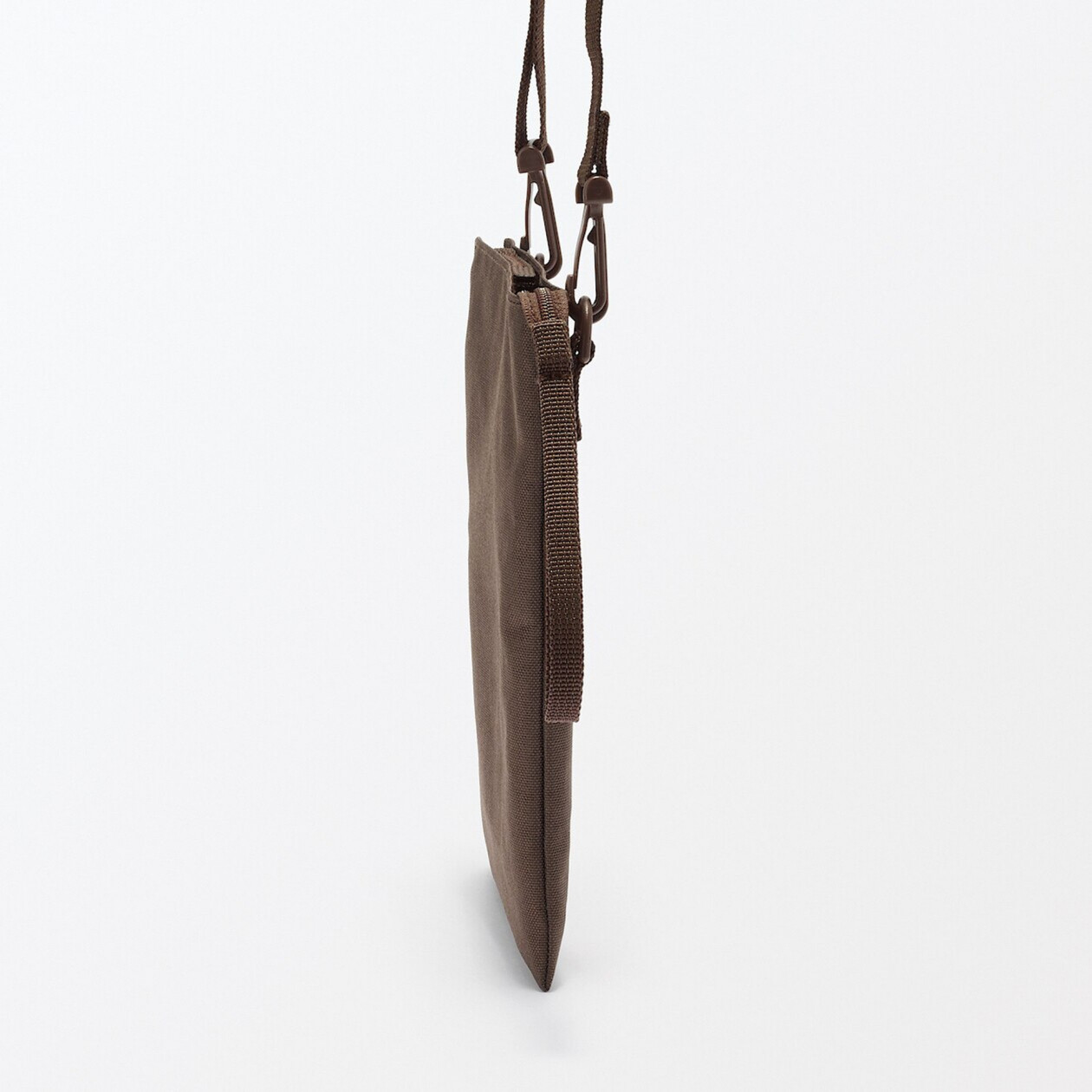 Saszetka cross body wodoodporna brązowa