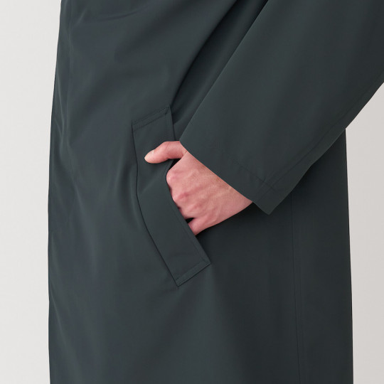 Płaszcz wodoodporny czarny