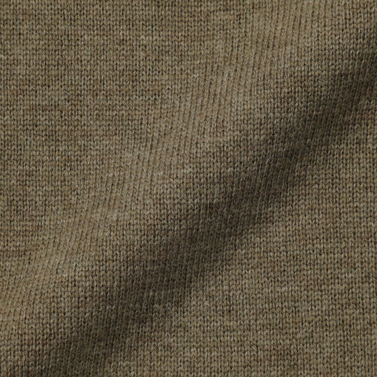 Sweter wełniany z dekoltem C khaki