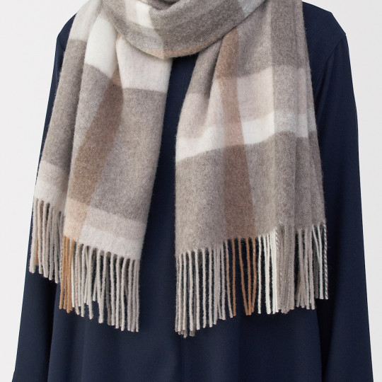 Szal wełniany w kratę brązowy