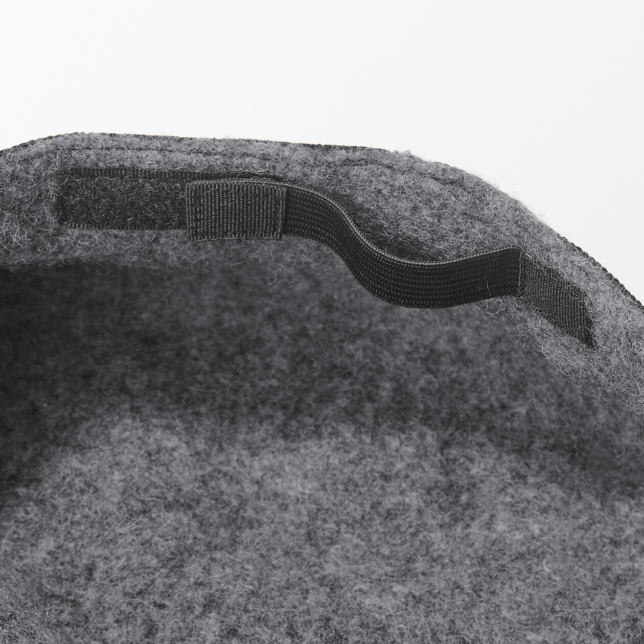 Beret wełniany szary