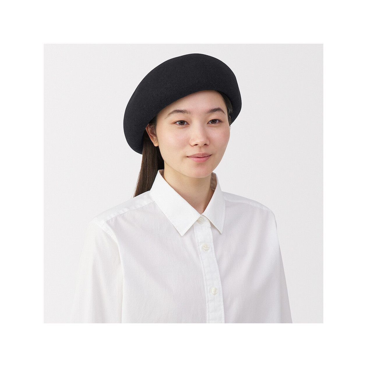 Beret wełniany czarny