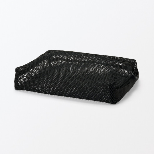 Saszetka z miekkiej siatki czarna L