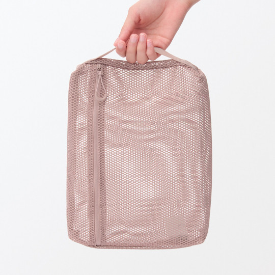 Saszetka z miekkiej siatki różowa L