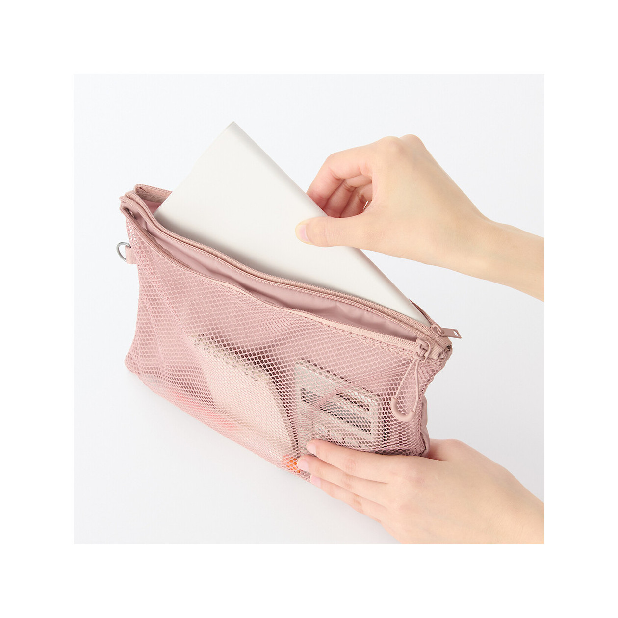 Saszetka z siatki L różowa