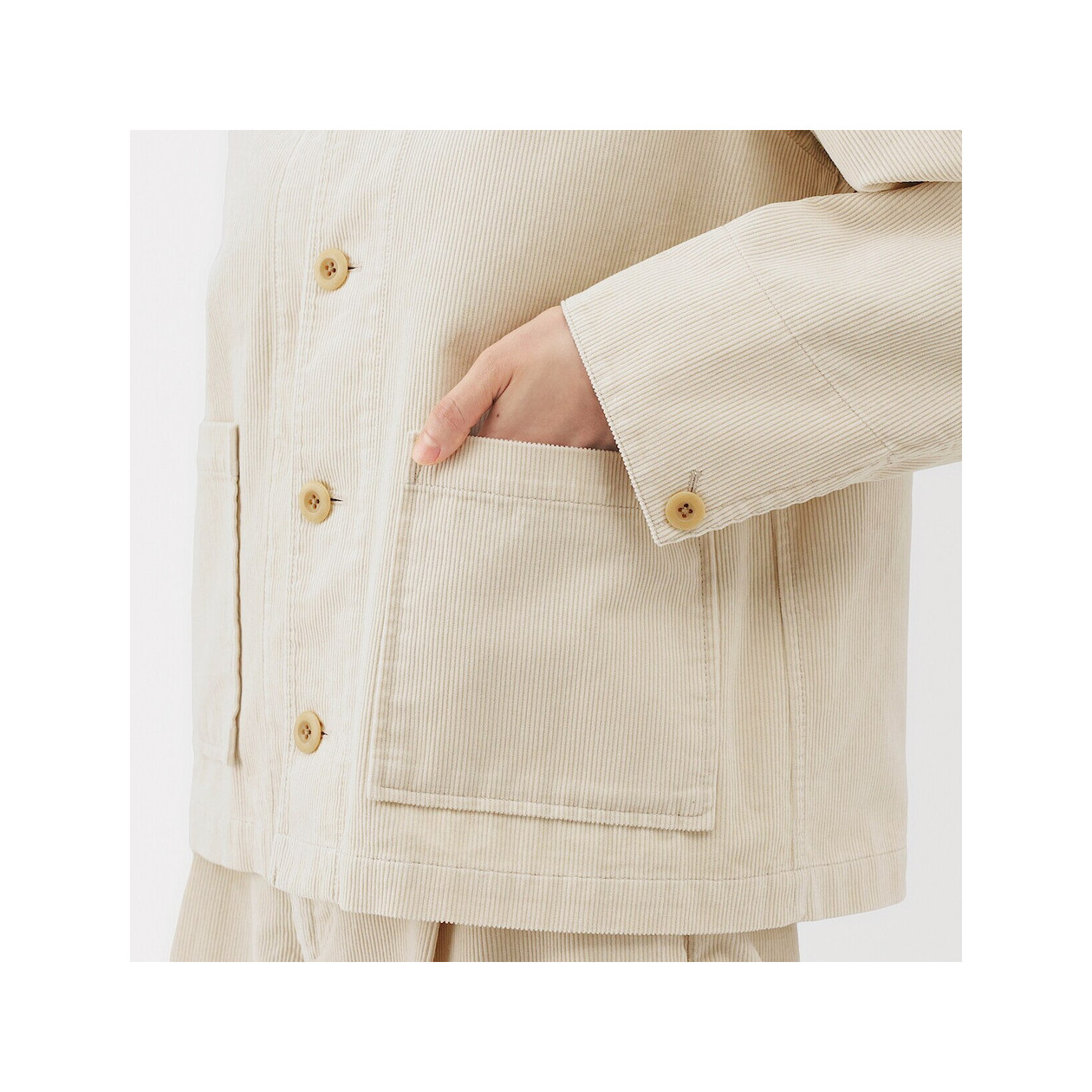 Kurtka z kapoku czarna