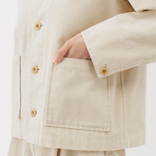 Kurtka z kapoku czarna