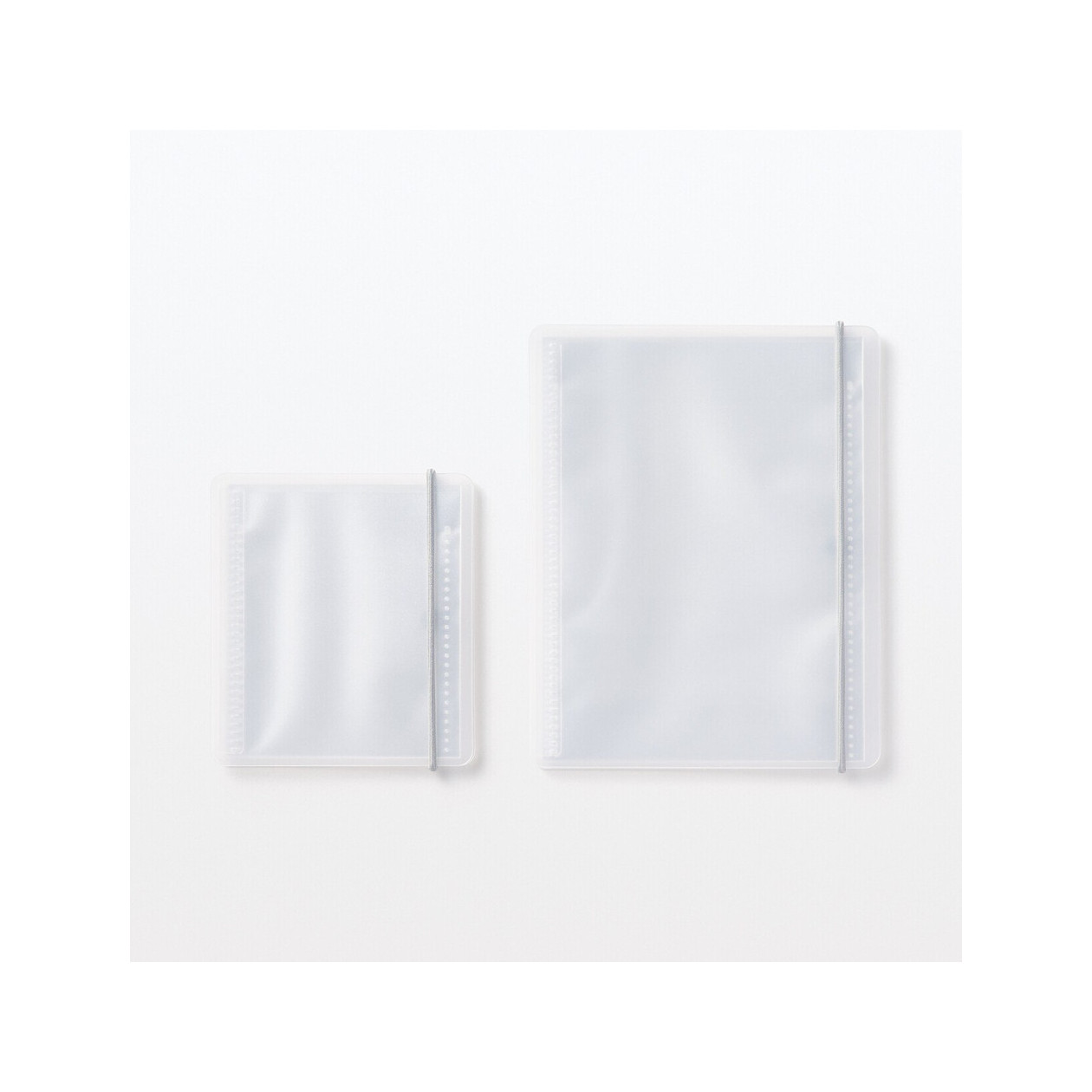 Wolnostojący organizer na karty